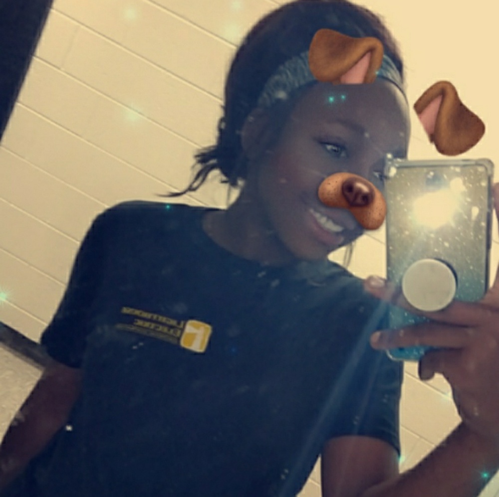 Meet your Posher, Valerie